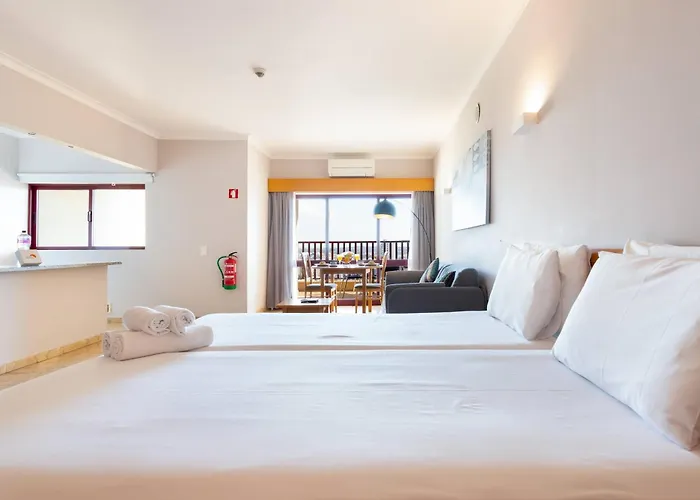 #198 Mar Pool & Location *