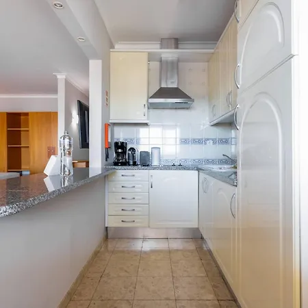 #198 Mar Pool & Location Appartement